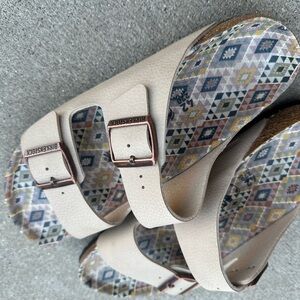 Birkenstock women’s size 42. Practically brand new.
